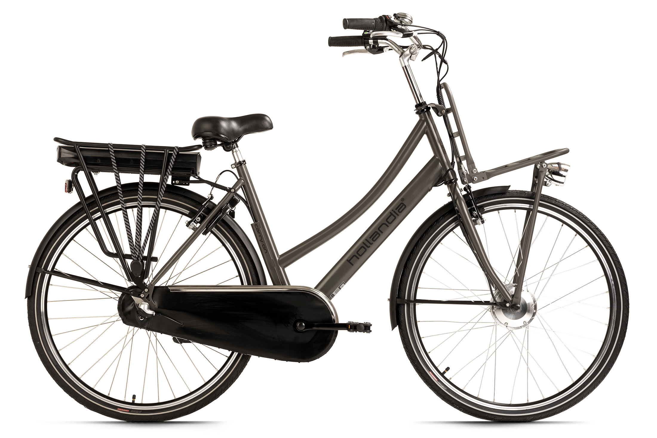 Ein graues Hollandia-Fahrrad mit Heckkorb und Frontgepäckträger. Die Reifen sind schwarz.