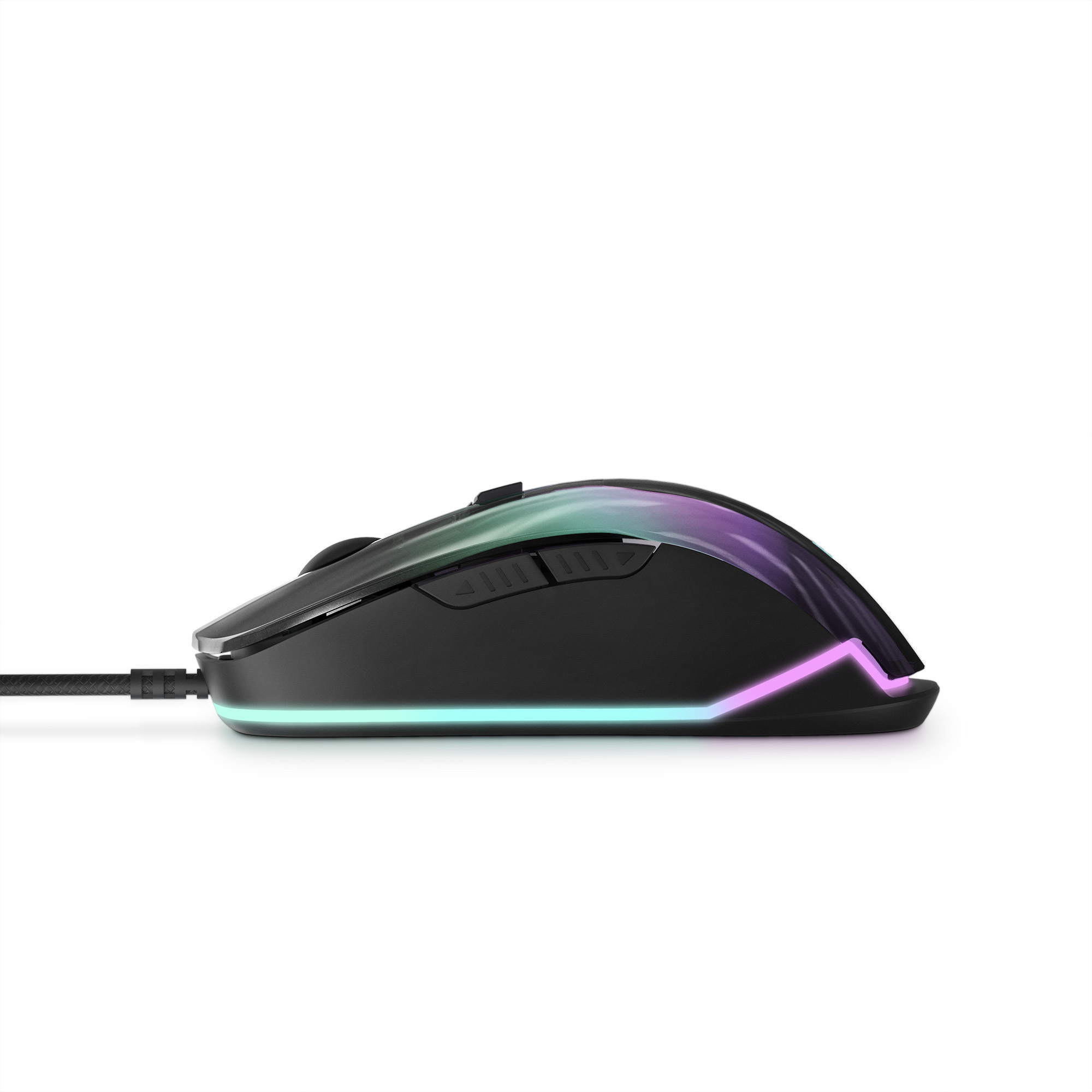 Schwarze Gaming-Maus mit Seitentasten und RGB-Beleuchtung, Seitenansicht auf weißem Hintergrund.