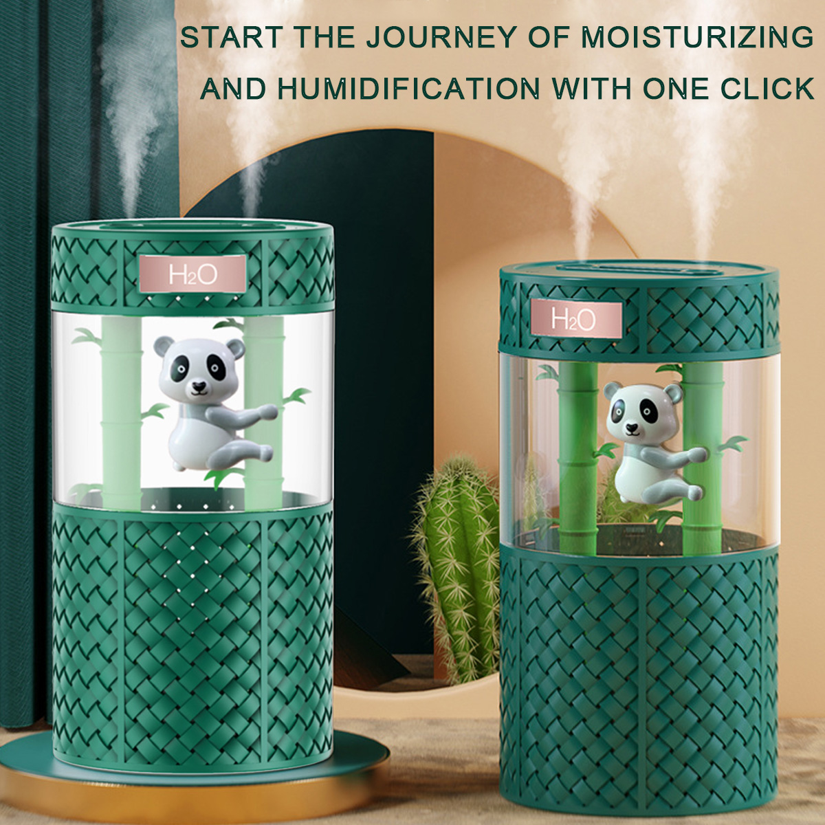 Zwei grüne Panda-Luftbefeuchter. Sie haben eine Panda-Figur, Bambus und ein H2O-Etikett auf dem Behälter.