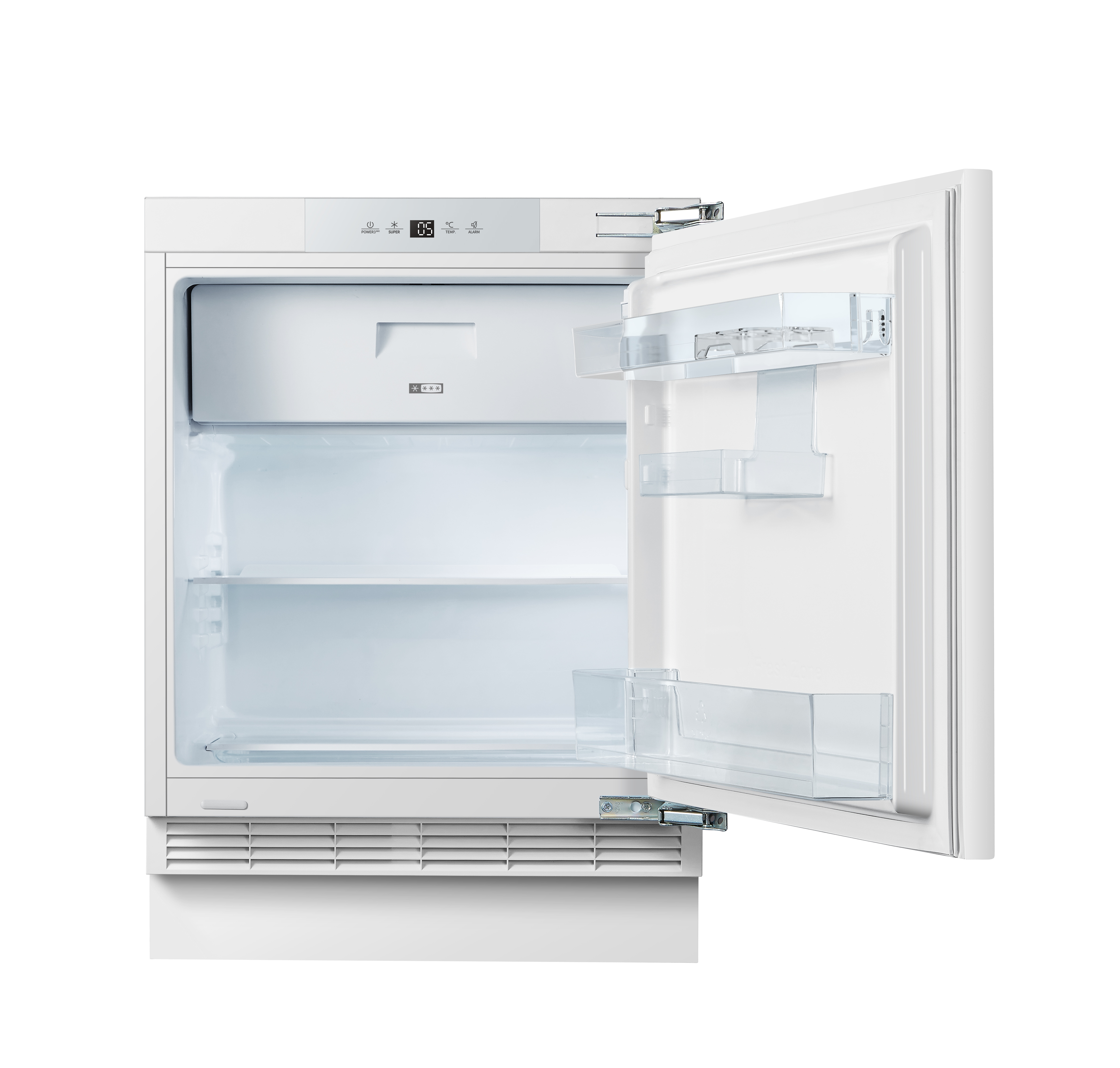 Weißer Kühlschrank mit offener Tür. Weißer Hintergrund. Innenraum sichtbar.