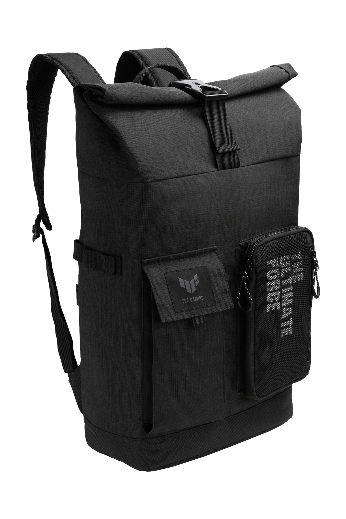 Zaino nero con più tasche. Ha il logo "TUF GAMING" e il testo "THE ULTIMATE FORCE".