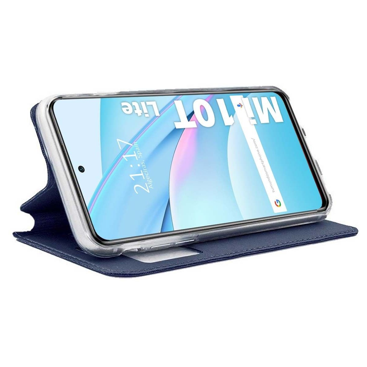 Telefono in una custodia in pelle blu, aperto. Lo schermo mostra l'ora e una barra di ricerca, con sfondo bianco.