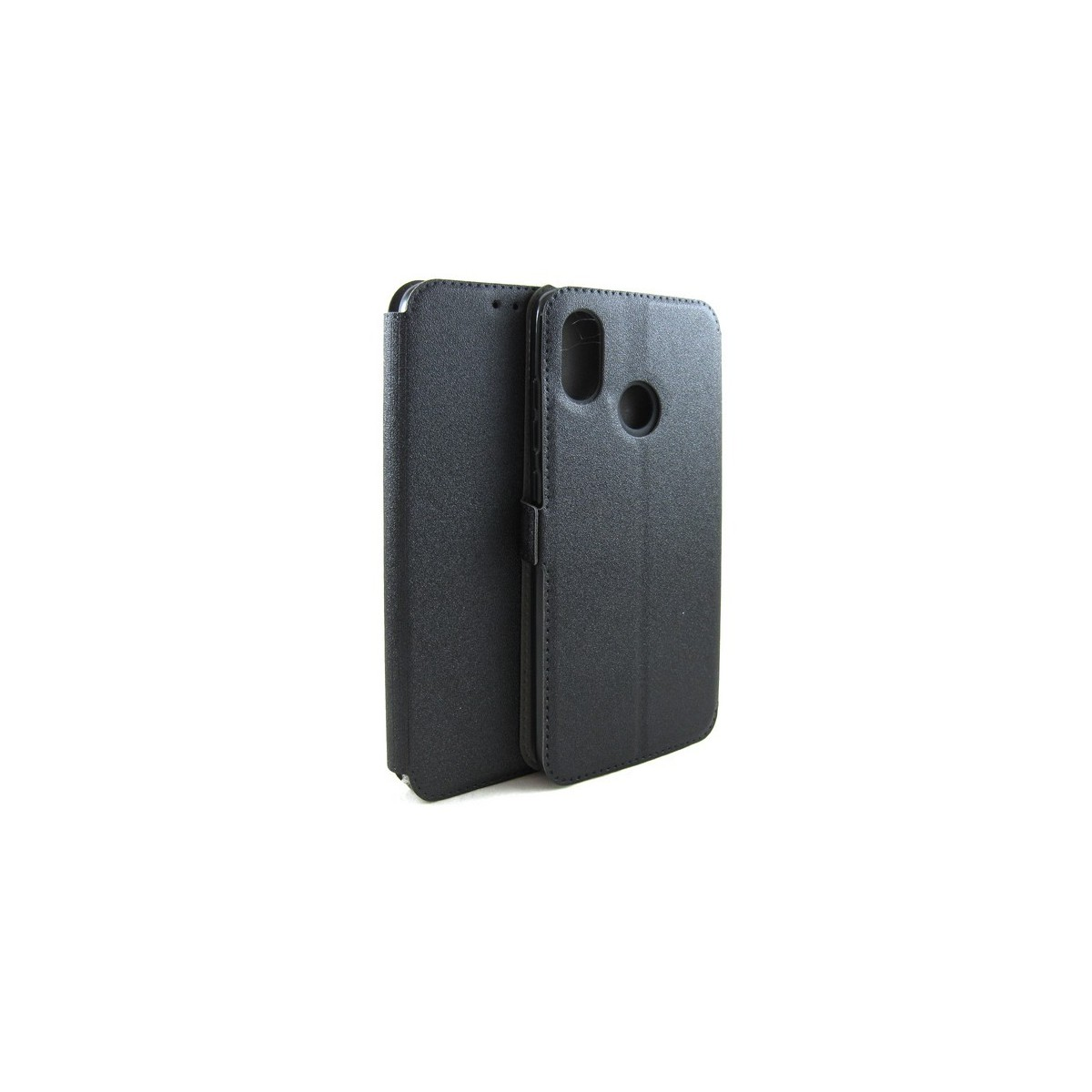 Funda de teléfono negra, cerrada, de pie. Superficie negra.