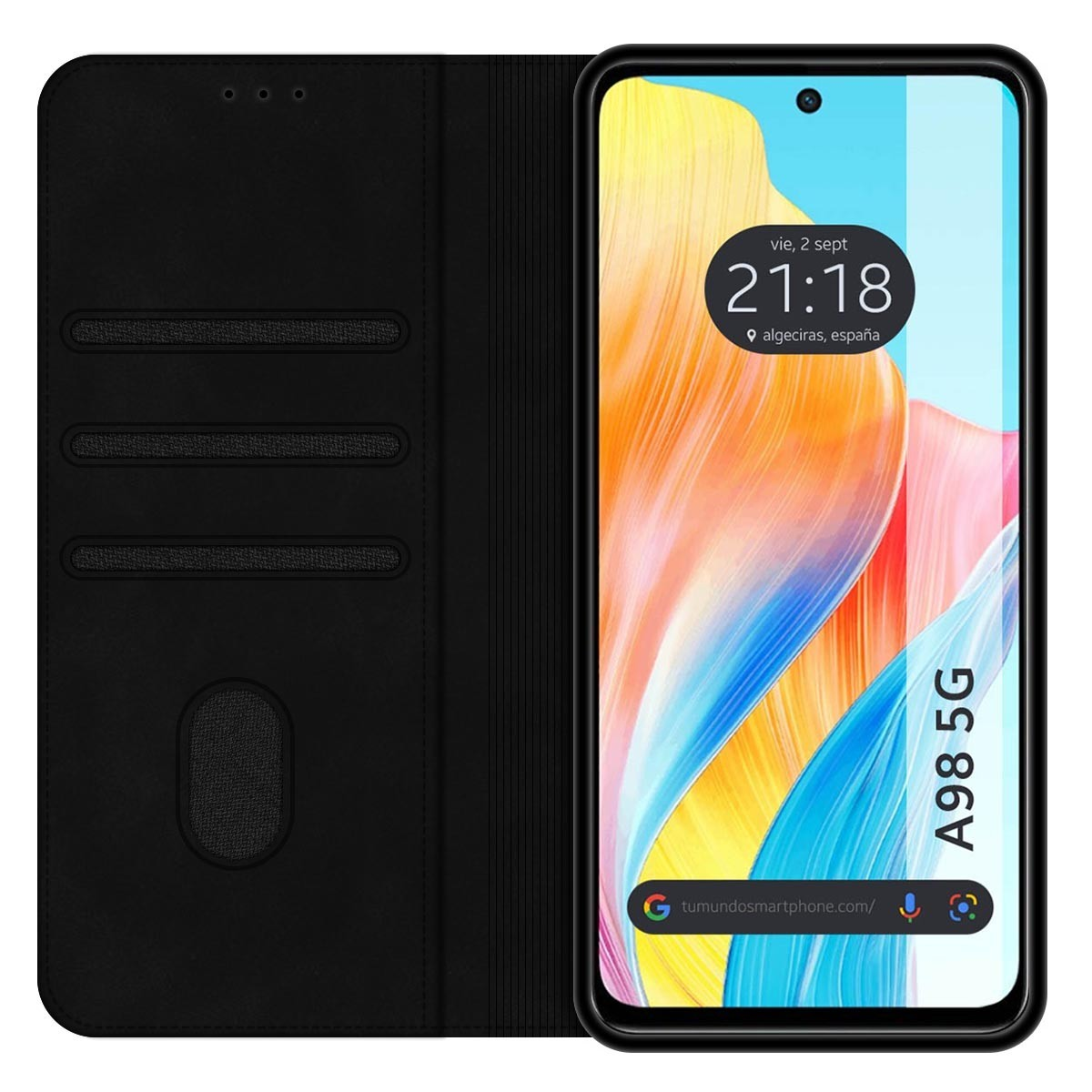 Una custodia per telefono con uno schermo del telefono che mostra l'ora e il luogo e un portafoglio in pelle nera.