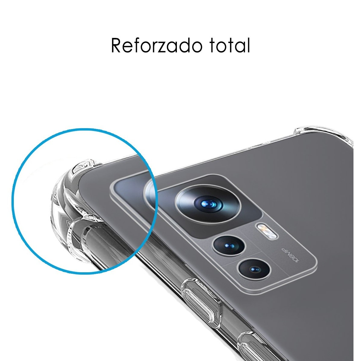 Primo piano del modulo fotocamera di un telefono, che mostra la protezione rinforzata.
