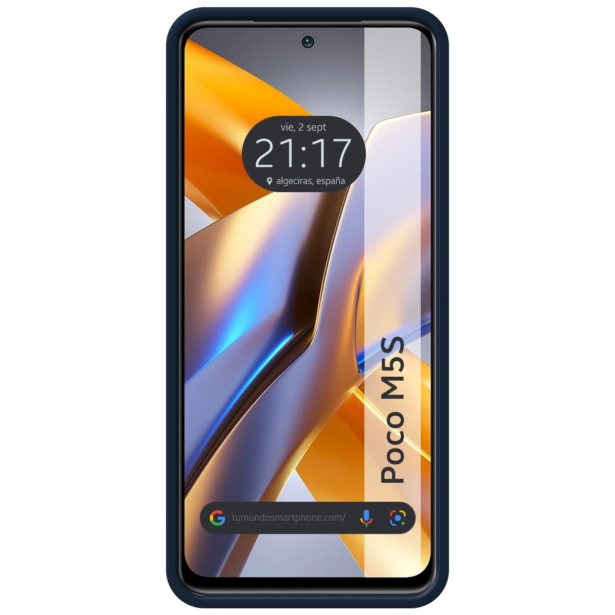 Smartphone in una custodia blu scuro, che mostra l'ora e una barra di ricerca.
