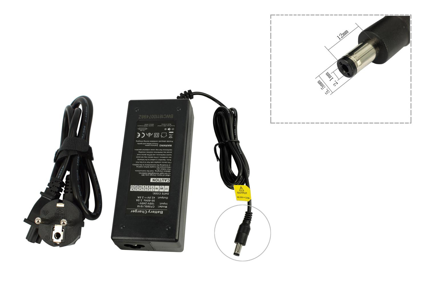 Schwarzes Laptop-Ladegerät mit Kabel und Stecker. Ein Diagramm zeigt Details des Ladegerätsteckers.