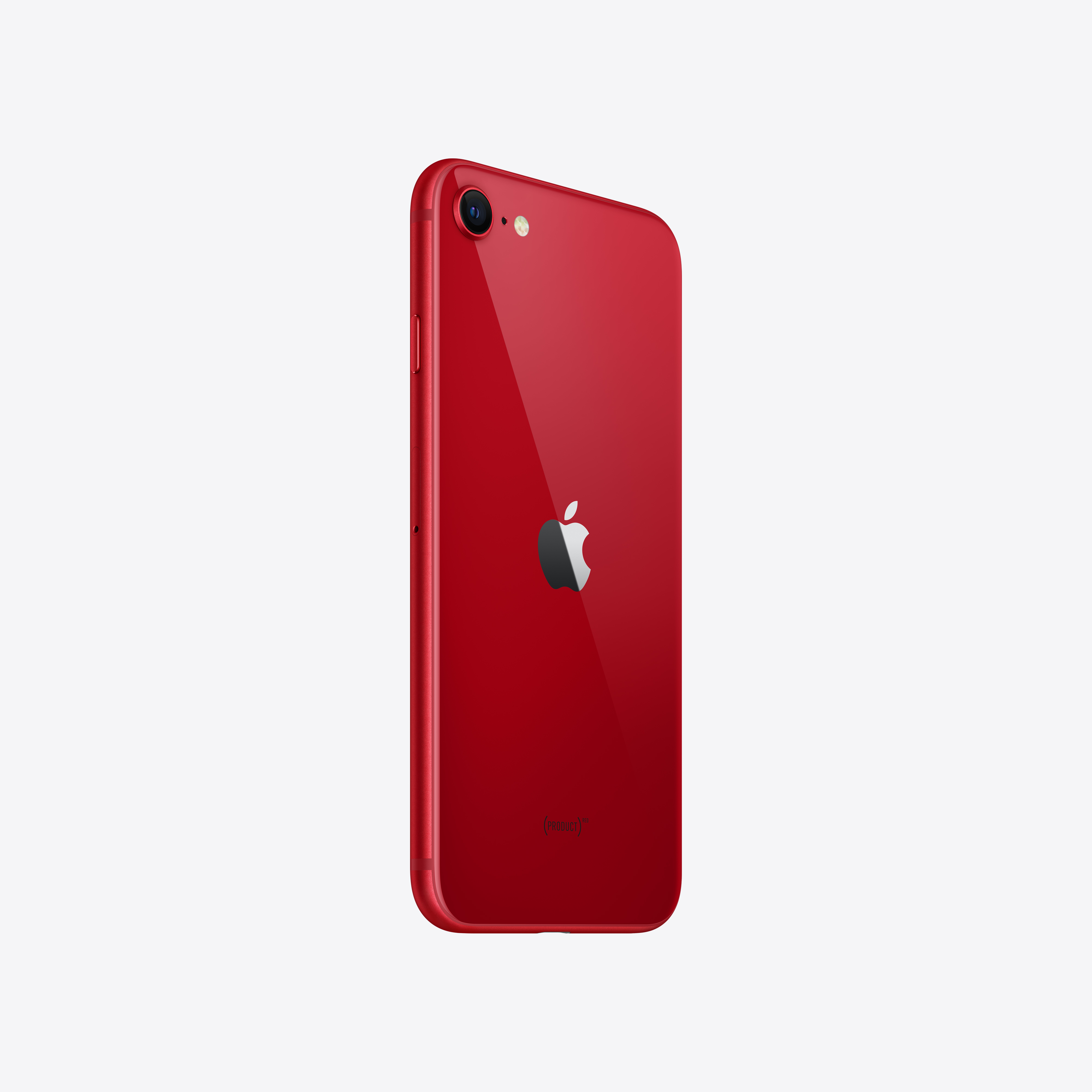 Czerwony iPhone z logo Apple na białym tle. Obiektyw aparatu i przyciski widoczne z boku.