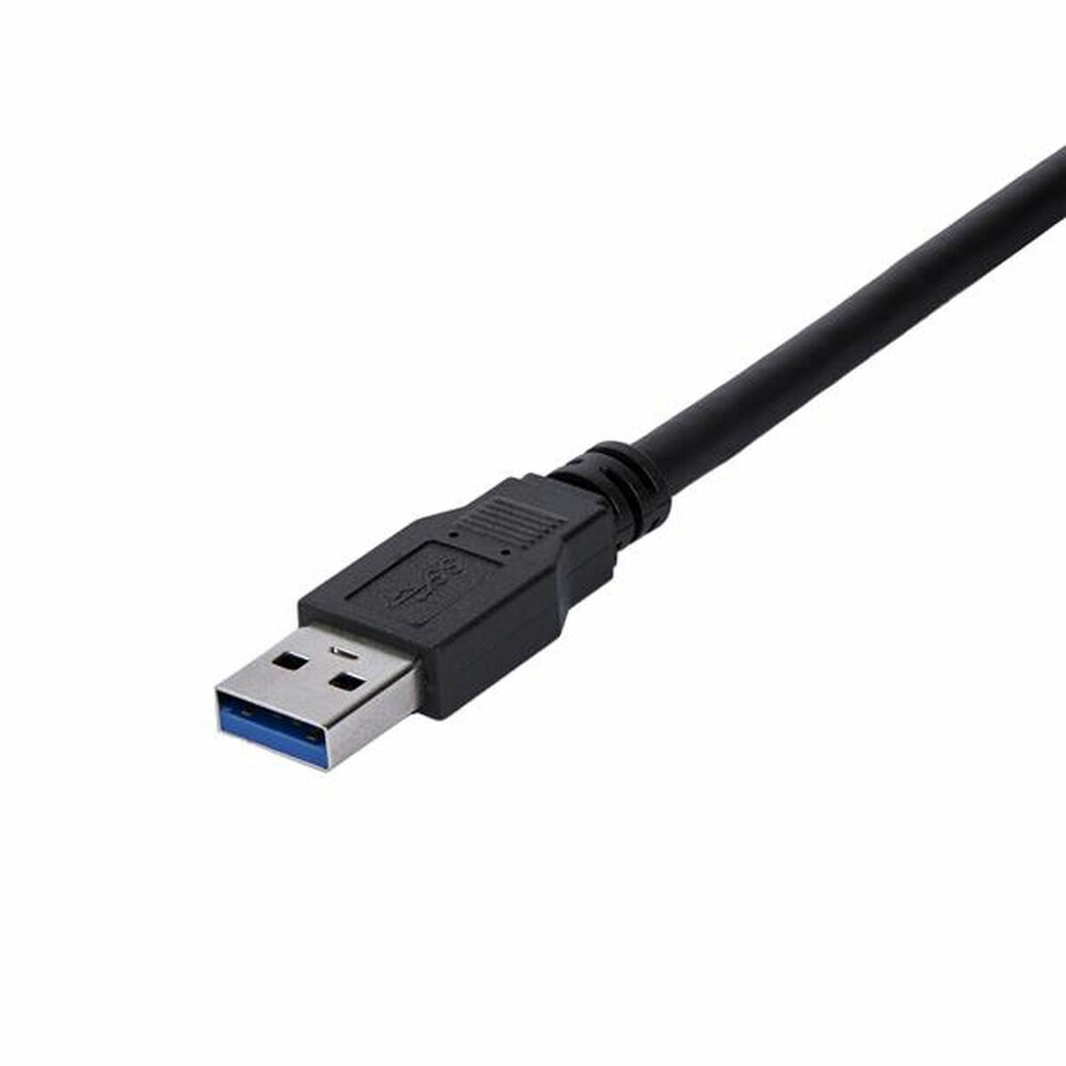 Een zwarte USB-kabel met een blauwe connector op een witte achtergrond.