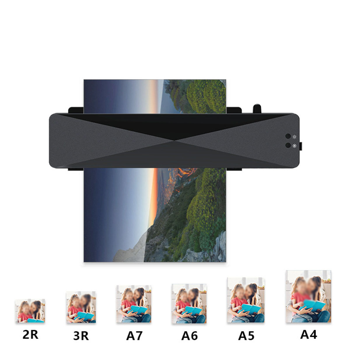 Ein Laminiergerät, mit mehreren Fotos, die laminiert werden, und kleinere Fotos darunter.