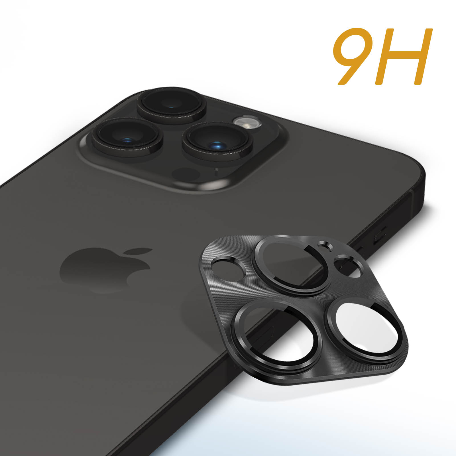 iPhone nero con protezione per lenti, con etichetta 9H. Sfondo bianco.