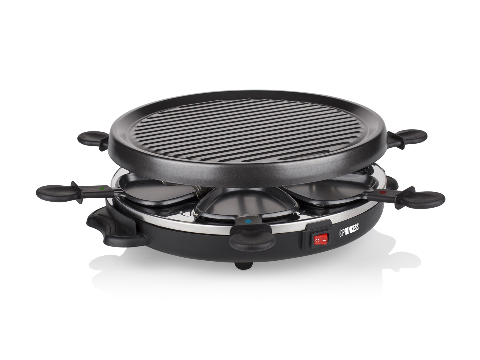 Schwarzer Raclette-Grill mit runder Kochfläche und Griffen; weißer Hintergrund.