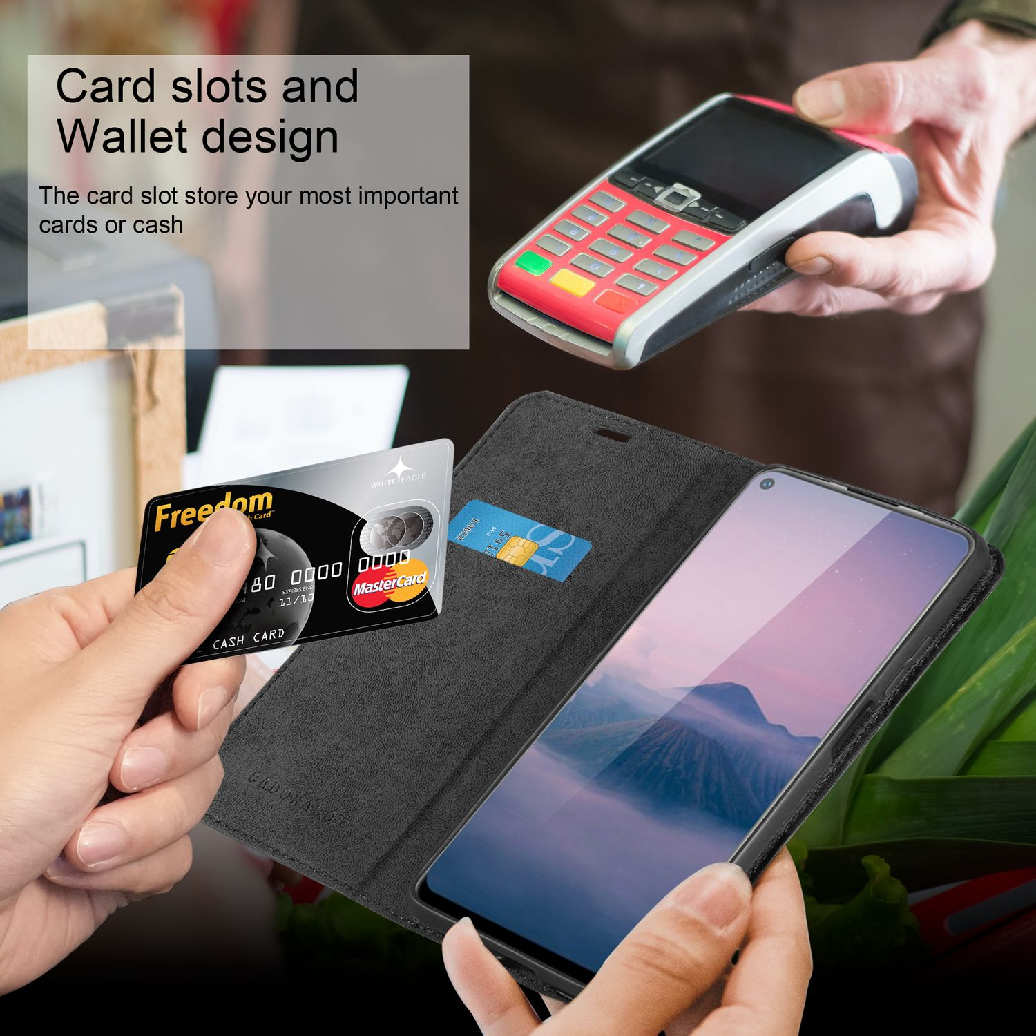 Un portafoglio per telefono nero è aperto e contiene una carta di credito e un telefono.