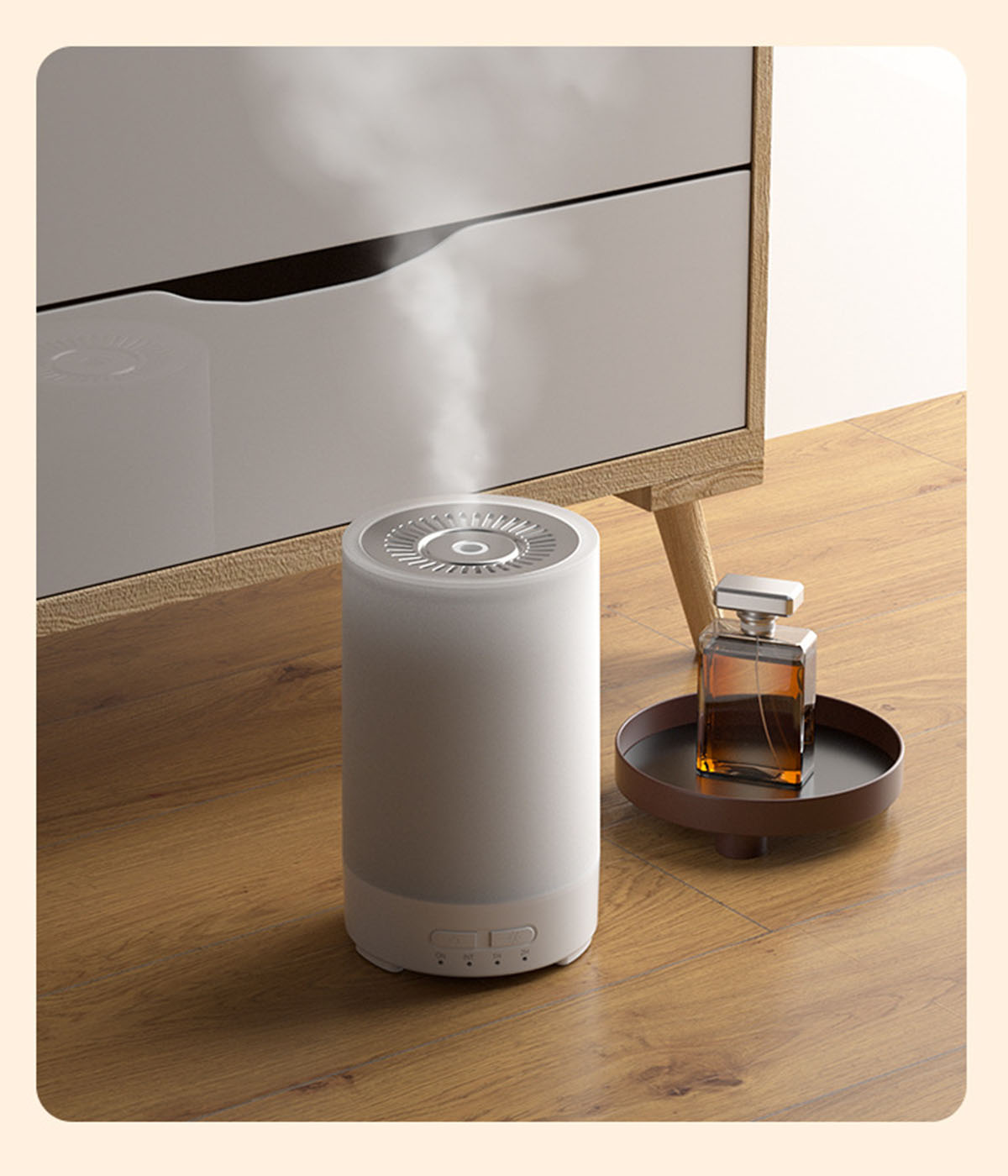 Weißer Luftbefeuchter auf Holzboden neben Parfümflasche. Minimalistisches Design.