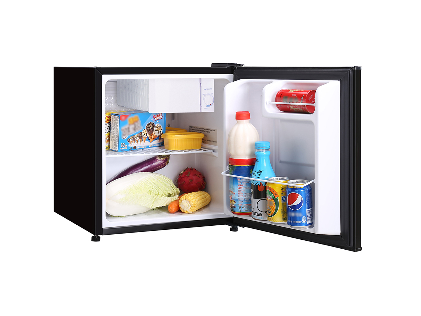 Mini nevera con la puerta abierta, con alimentos y bebidas. Exterior negro, interior blanco.