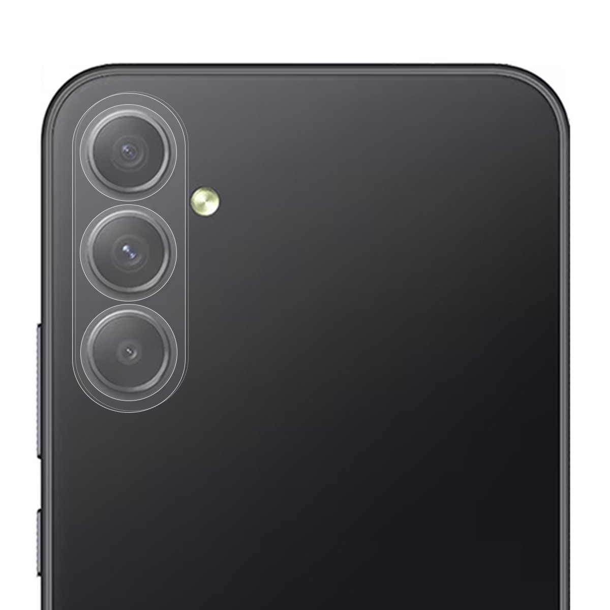 Primer plano de la parte trasera de un smartphone negro, mostrando lentes de cámara triples.