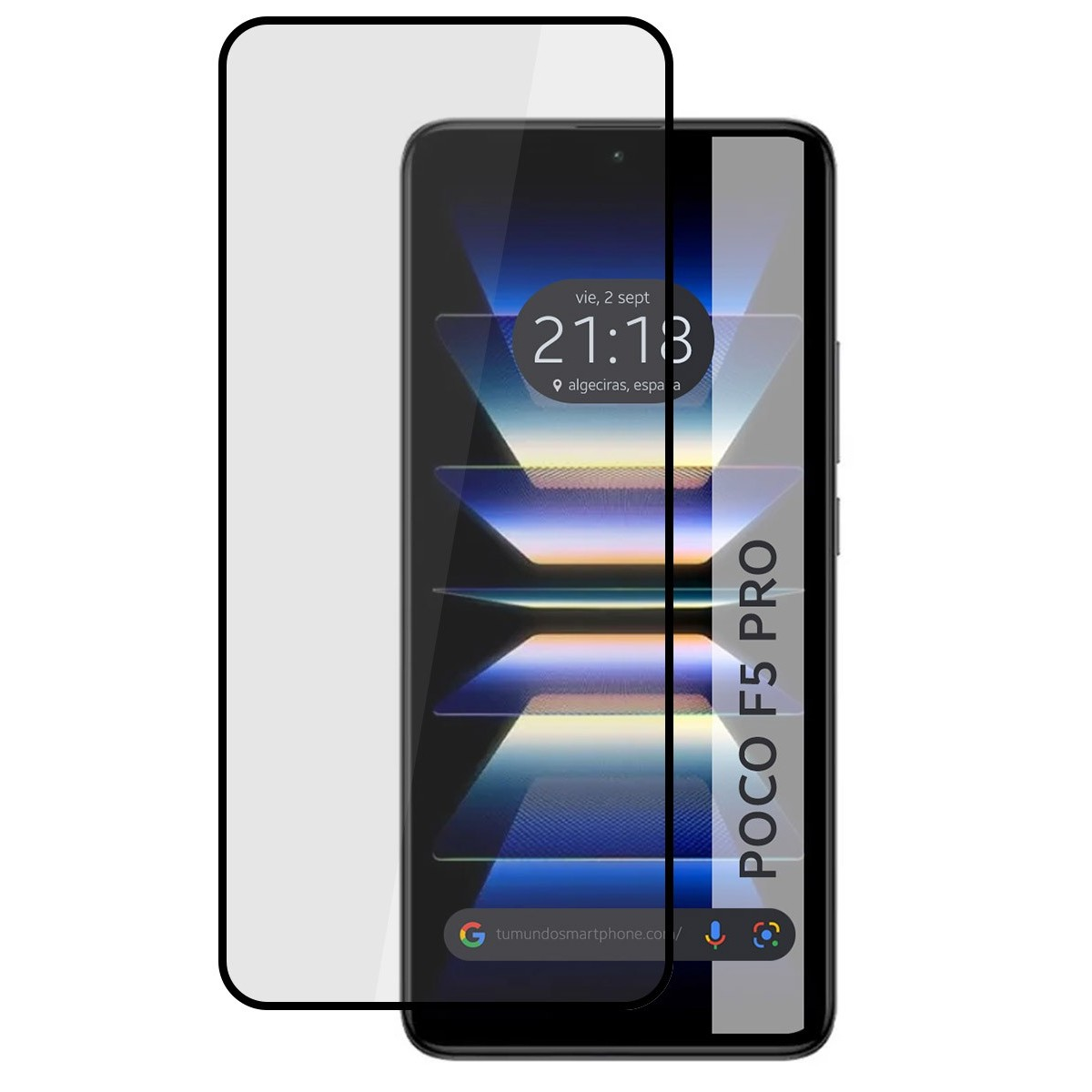 Smartphone con protezione schermo. Lo schermo mostra ora e data. Telefono nero.