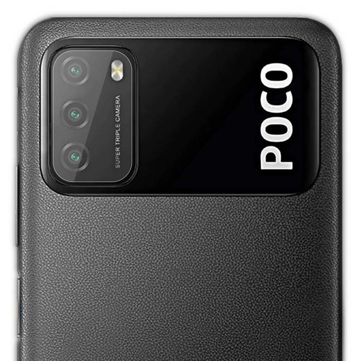 Parte trasera de teléfono negro con cubierta de cámara. Cubierta de cámara negra con logo POCO y triple cámara.