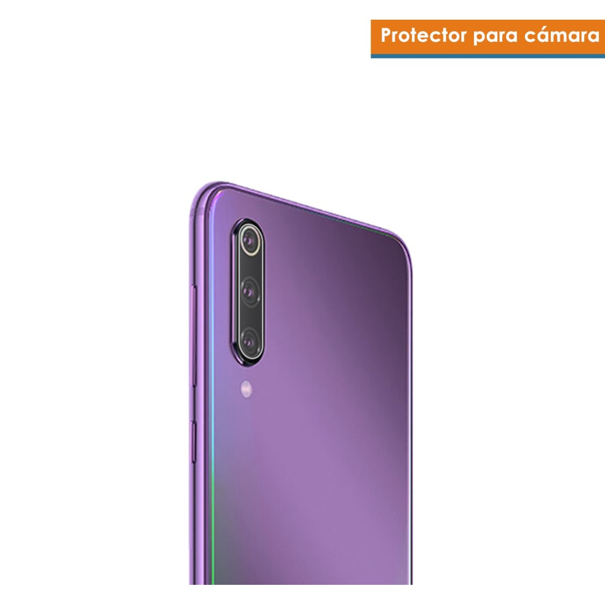 Primer plano de un teléfono morado con tres cámaras en la parte trasera. Protector para cámara está escrito arriba.