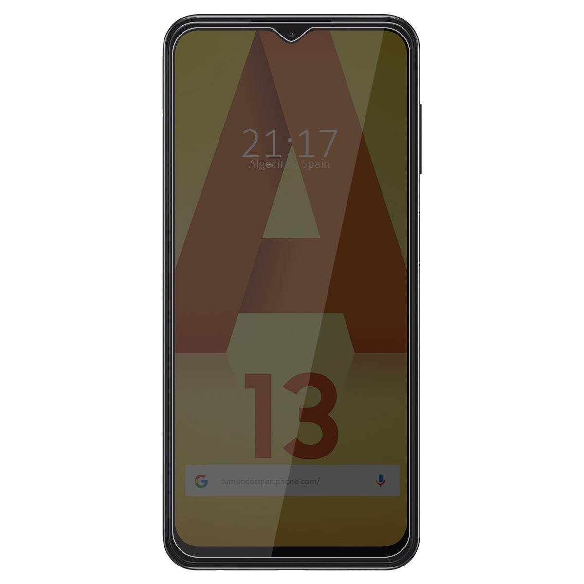 Smartphone che mostra ora e data, con un grande sfondo a lettera 'A'.