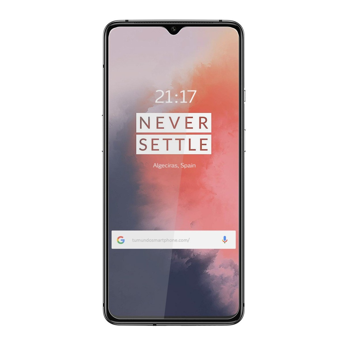 Pantalla de smartphone negro muestra la hora y texto 'Never Settle'. Barra de búsqueda Google visible.