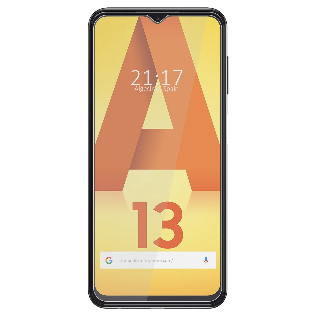 Lo schermo nero dello smartphone mostra l'ora, la città e una grande 'A' con il numero 13.