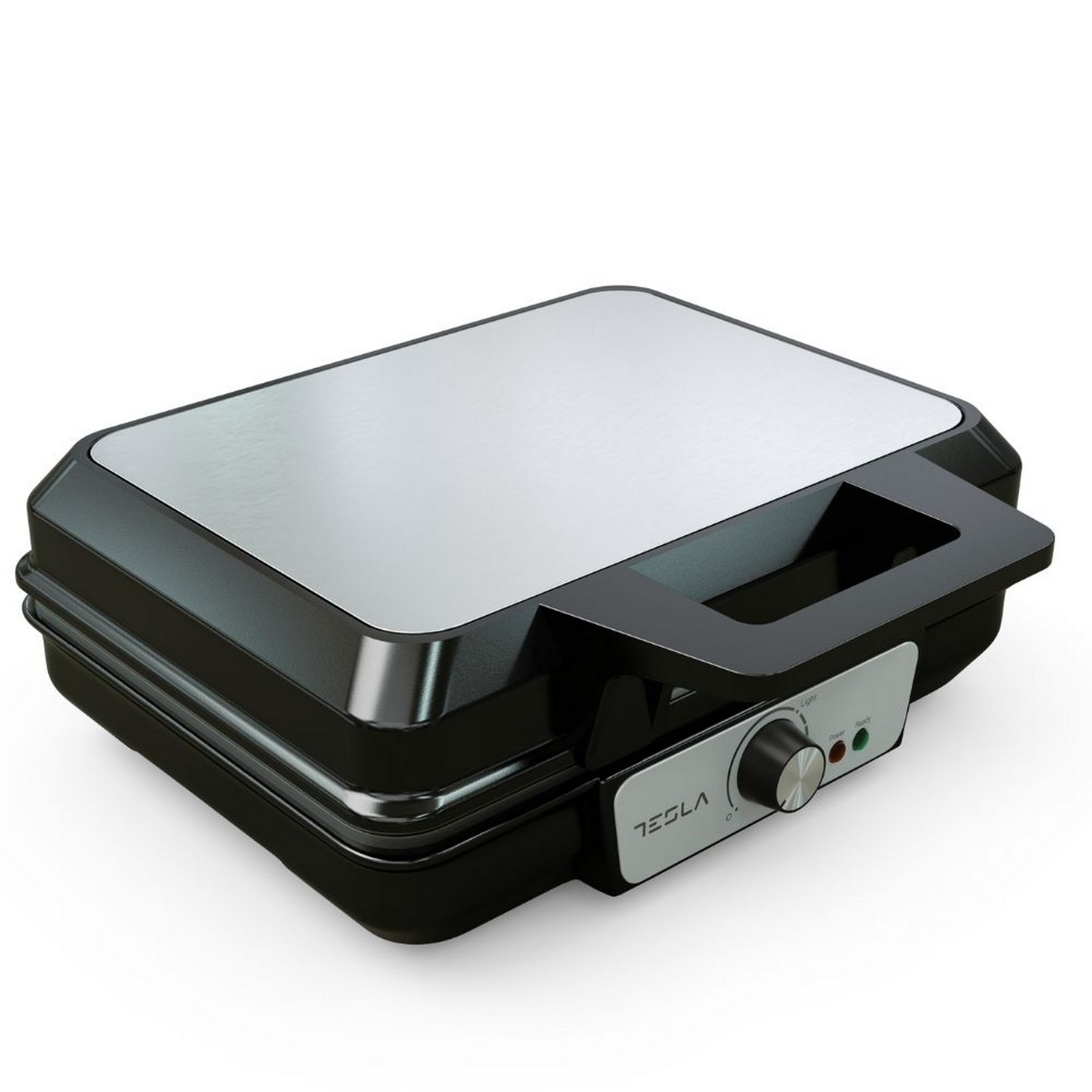 Waffle maker nero e argento su sfondo bianco. Ha una maniglia e una manopola di controllo.