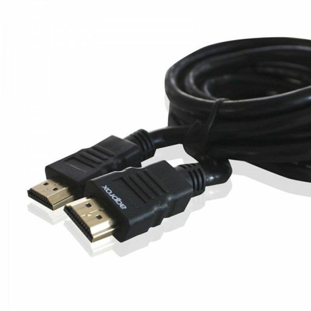 Dos cables HDMI negros con conectores dorados. Están sobre un fondo blanco.