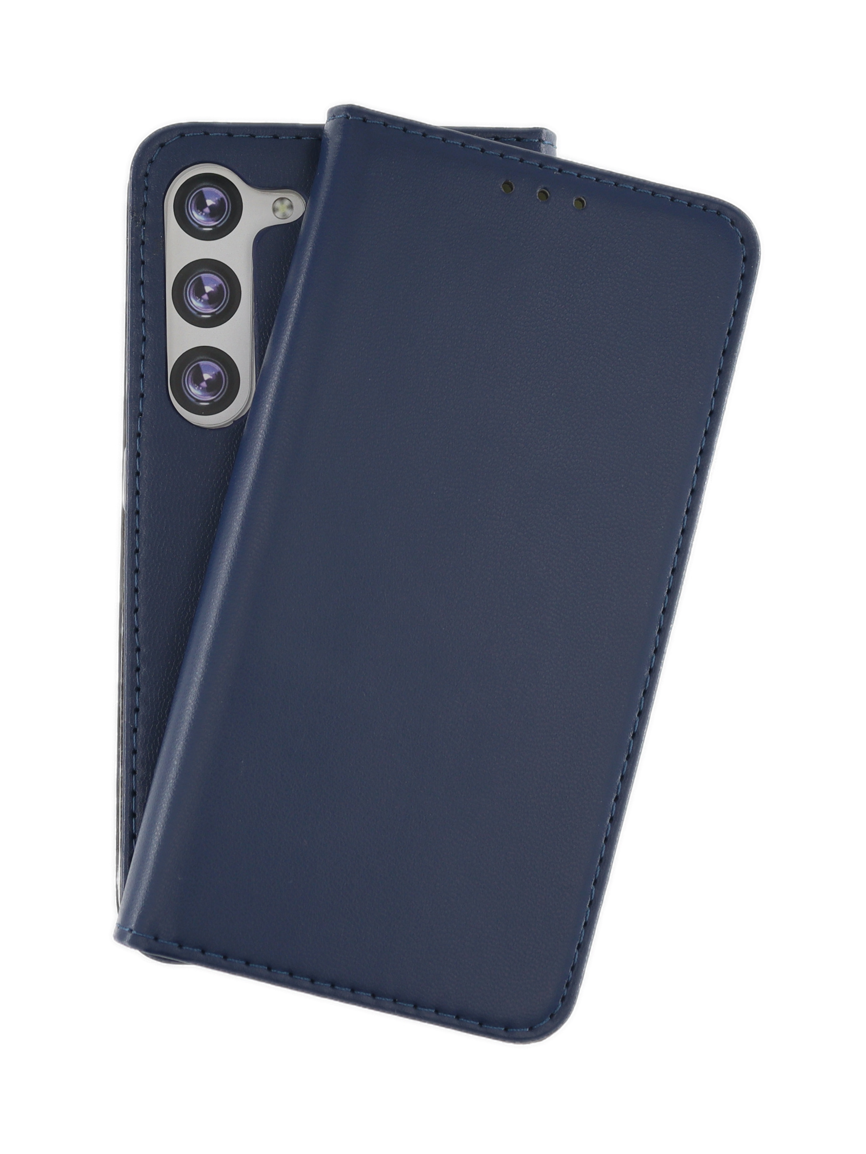 Eine dunkelblaue Handyhülle mit einem Telefon darin, drei Kameras sichtbar.