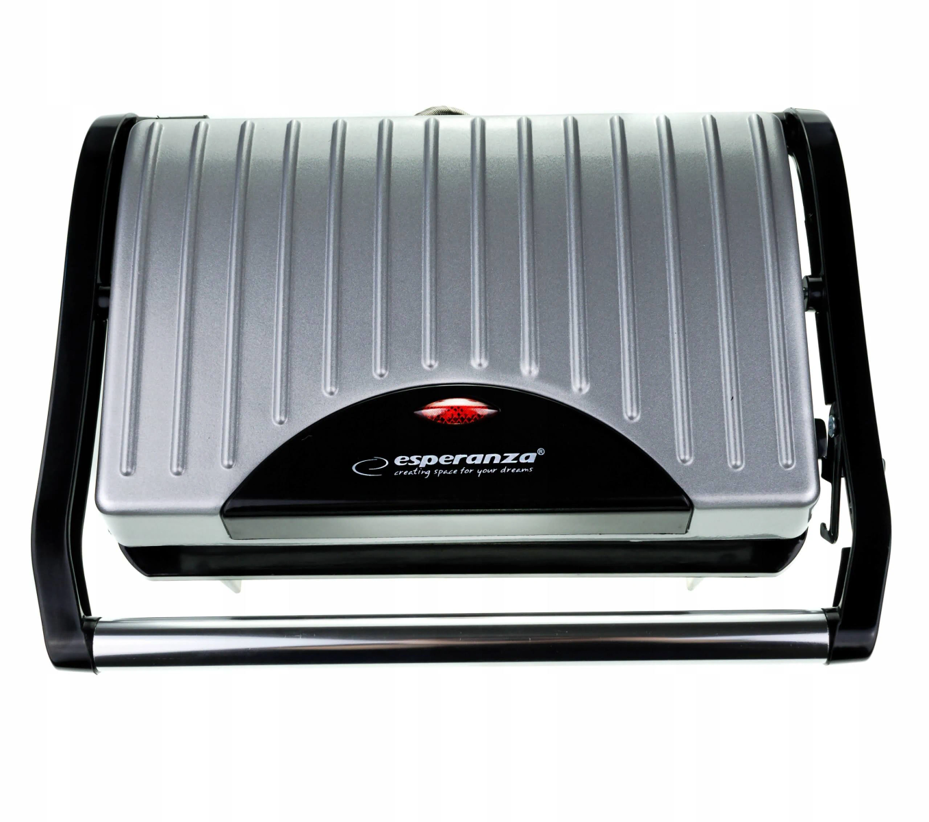 Srebrno-czarna prasa do panini z zapalonym czerwonym światłem, zbliżenie produktu.