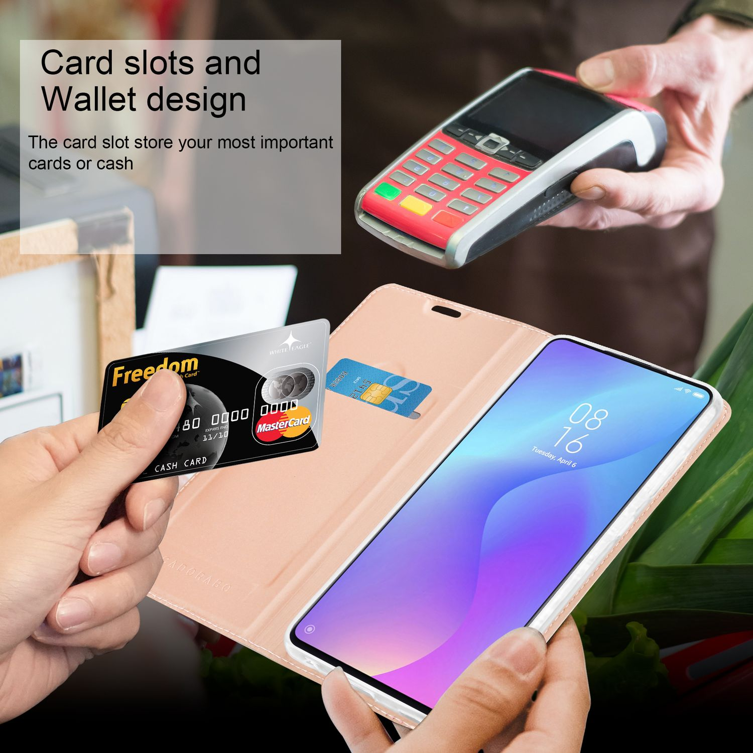 Custodia per telefono con slot per carte e una carta inserita. Una carta di credito e un telefono sono visibili.