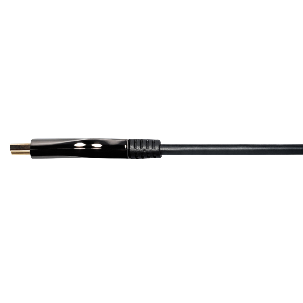 Schwarzes Audiokabel mit Metallstecker und langem, schlankem Kabel, das sich horizontal erstreckt.
