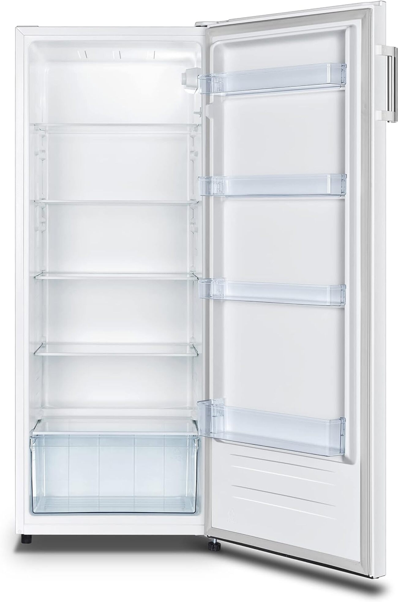 Offener weißer Kühlschrank mit Glasböden. Leerer Innenraum. Tür offen.