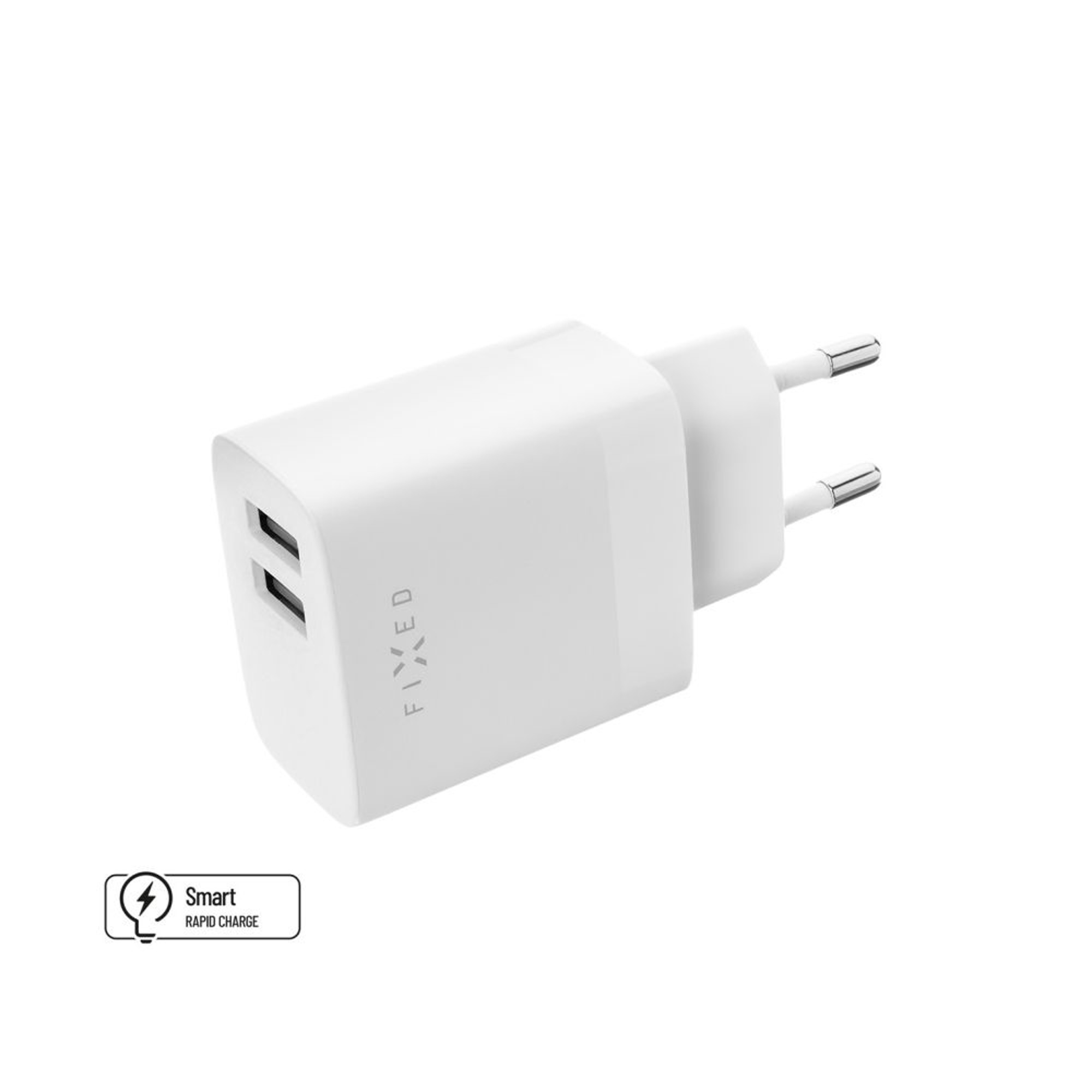 Weißes Ladegerät mit zwei USB-Anschlüssen. Das Wort FIXED steht darauf. Smart Rapid Charge Etikett.