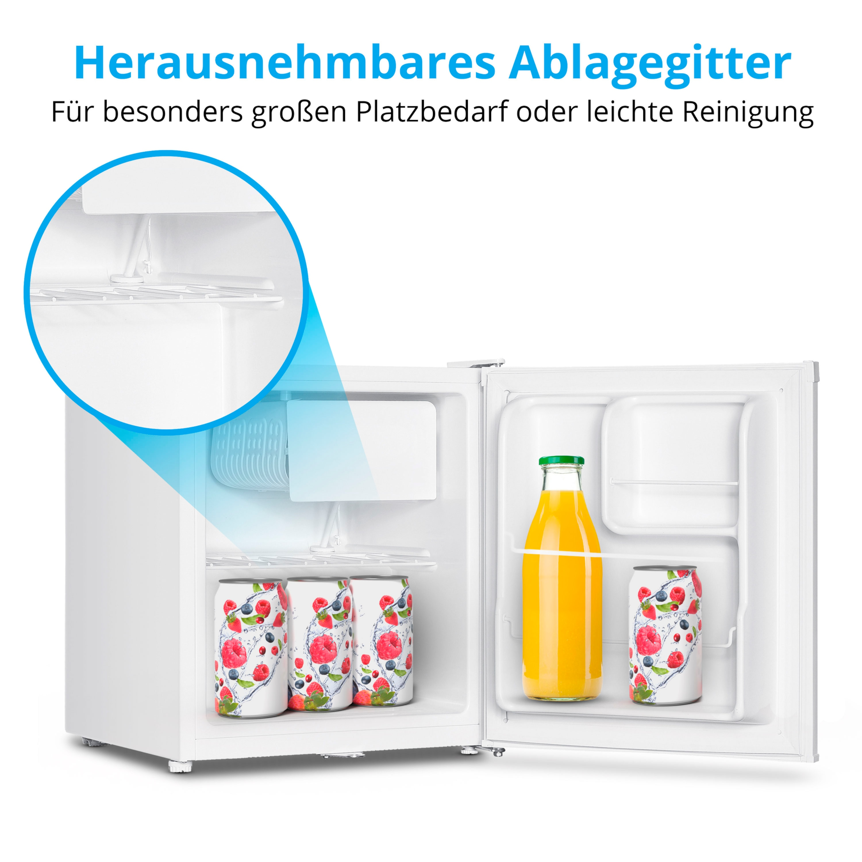 Weißer Mini-Kühlschrank mit offener Tür. Innen: Regale mit Saft und Dosen. Blauer Kreis markiert ein Regal.