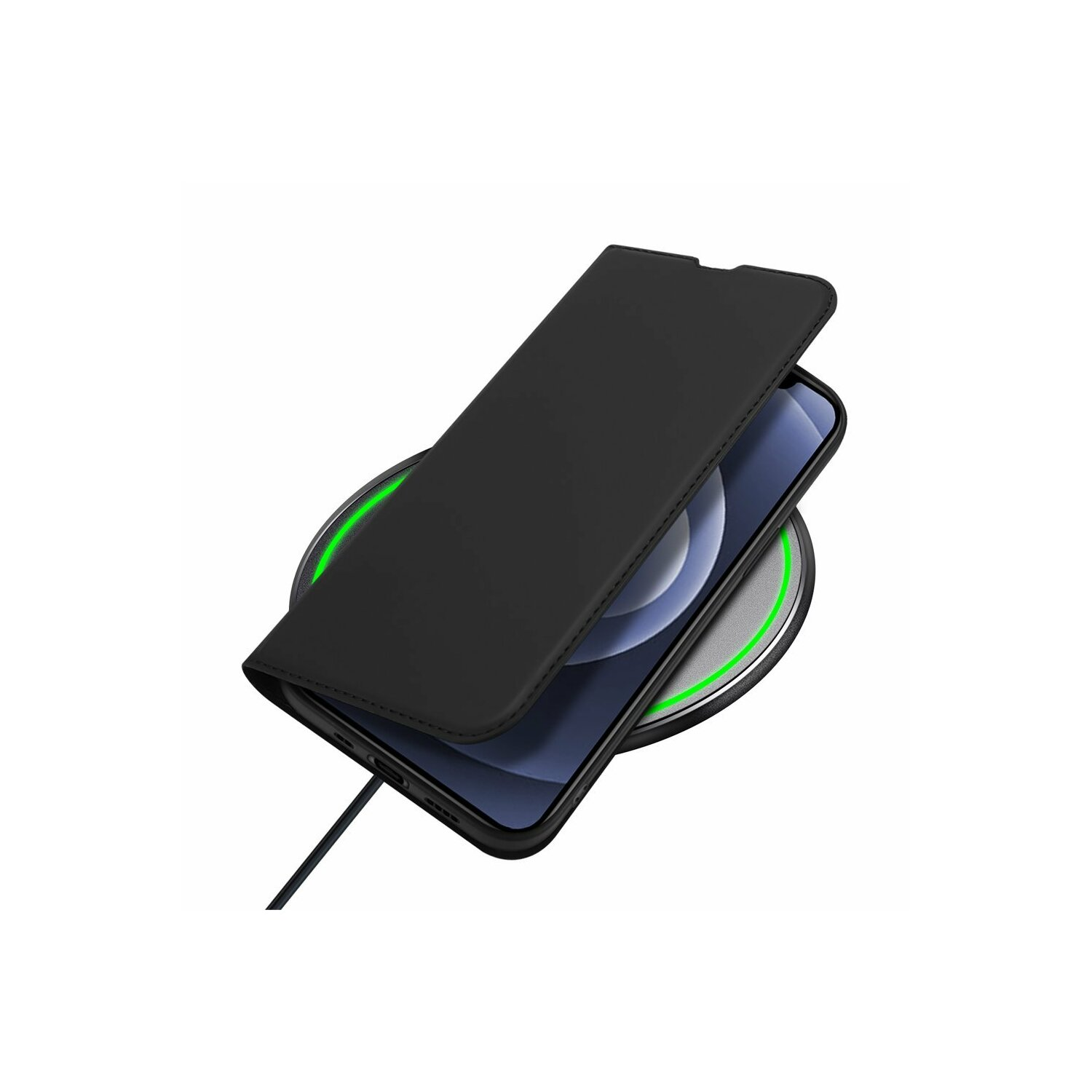 Schwarzes Telefon in einer schwarzen Hülle auf einem kabellosen Ladegerät, grünes Licht zeigt das Laden an.