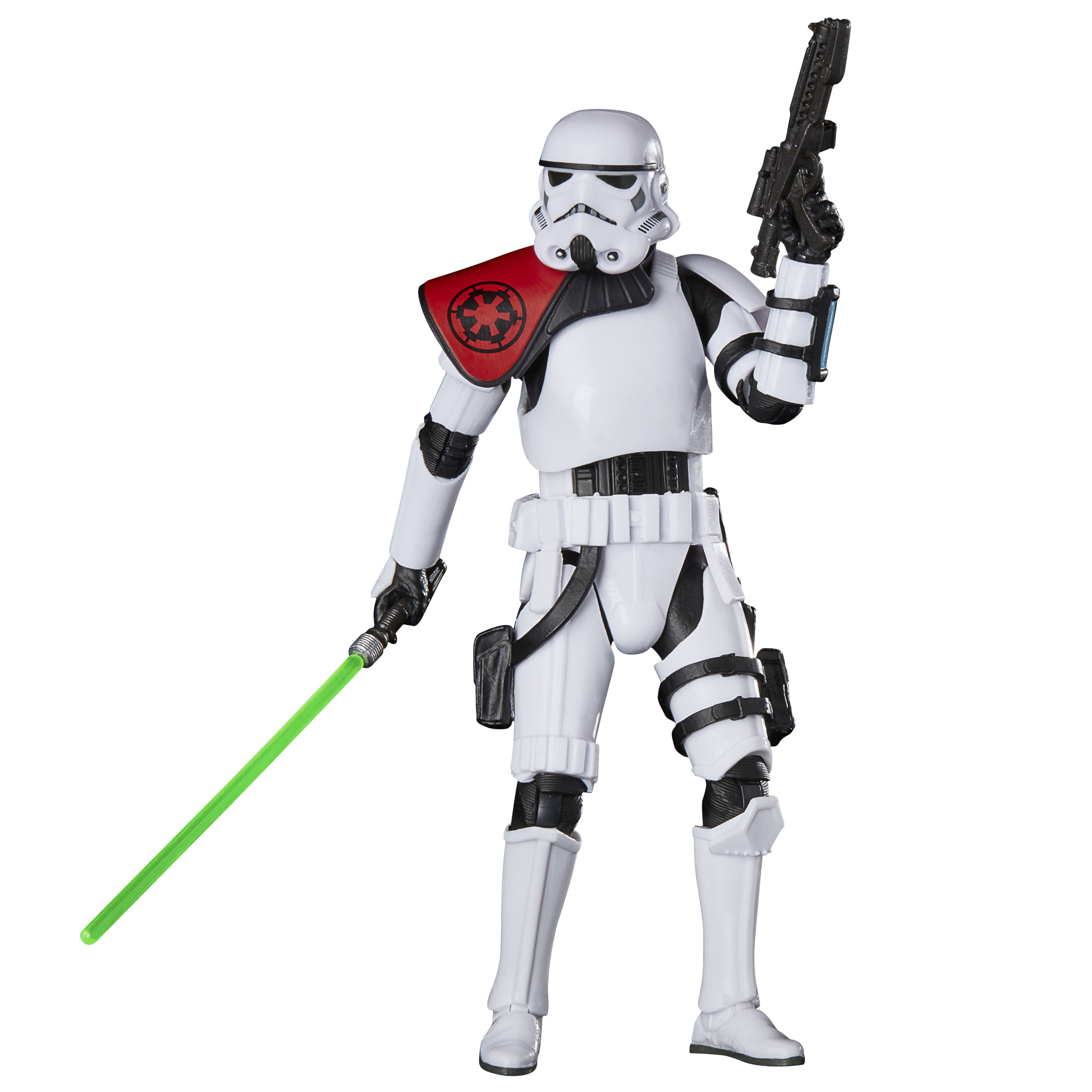 Un soldado de asalto blanco con hombrera roja, sosteniendo un bláster y un sable de luz verde en fondo blanco.