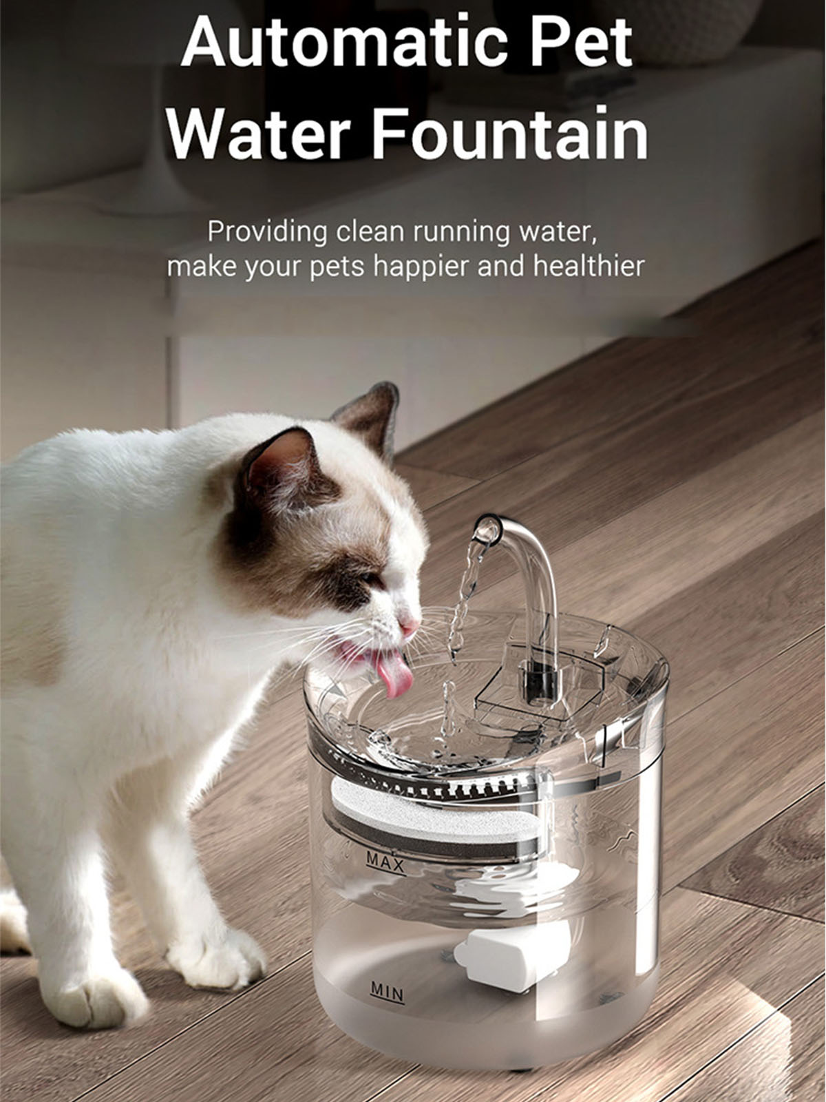 Katze trinkt aus einem automatischen Haustier-Wasserbrunnen. Klarer Behälter.