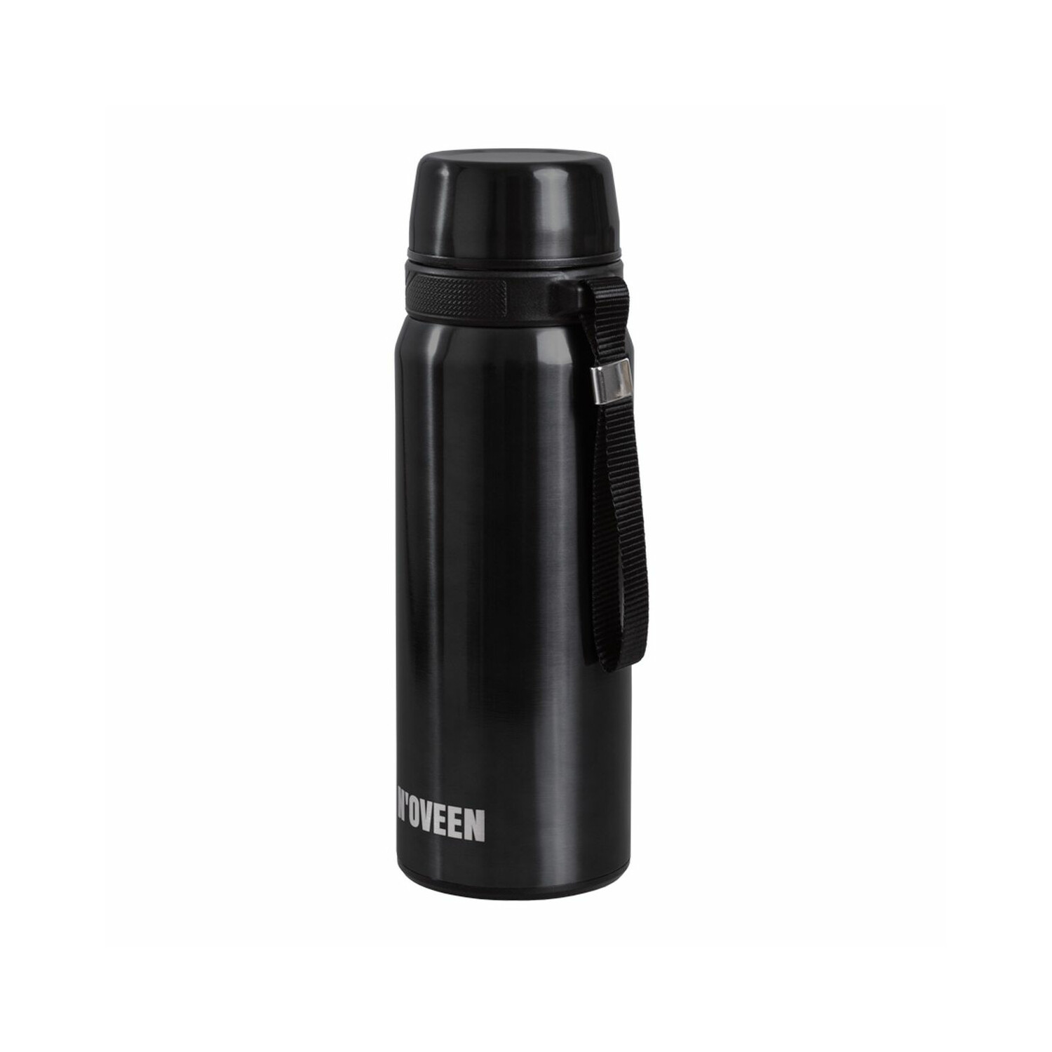 Schwarze isolierte Wasserflasche mit Trageriemen und Deckel, isoliert auf weißem Hintergrund.
