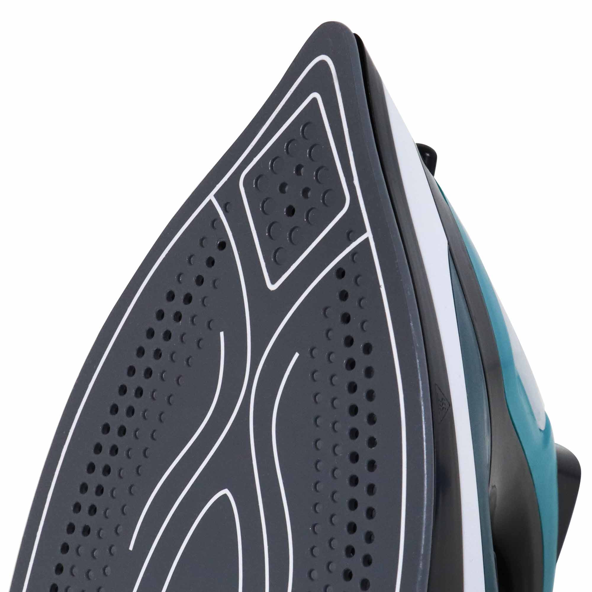 Bügelbrett, Nahaufnahme. Graues und schwarzes Bügeleisen mit weißen Details. Aqua-Blau-Griff.