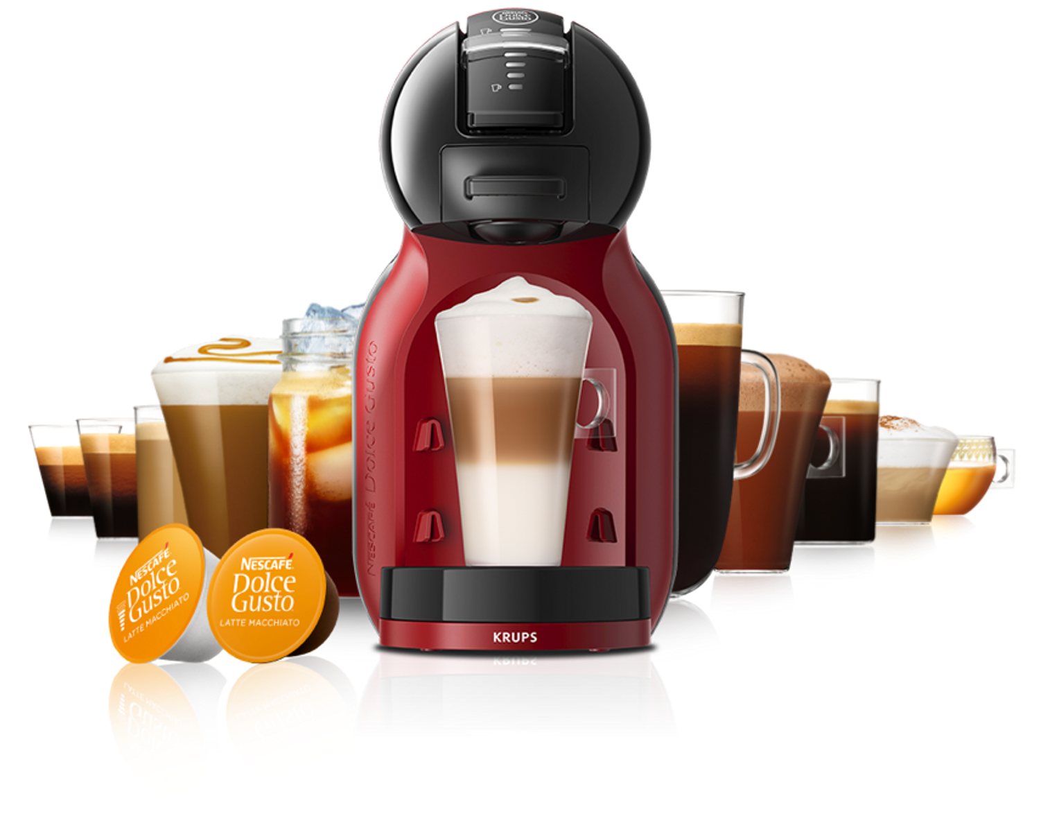 Caffettiera rossa con varie tazze di caffè intorno e cialde di caffè sul lato.