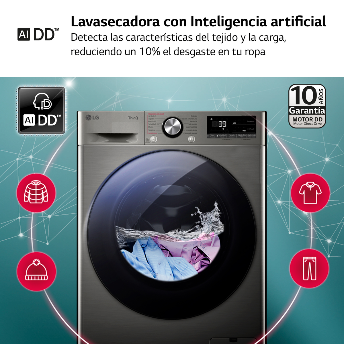 Una lavadora con ropa dentro. El frente tiene una puerta oscura y el fondo es azul claro.