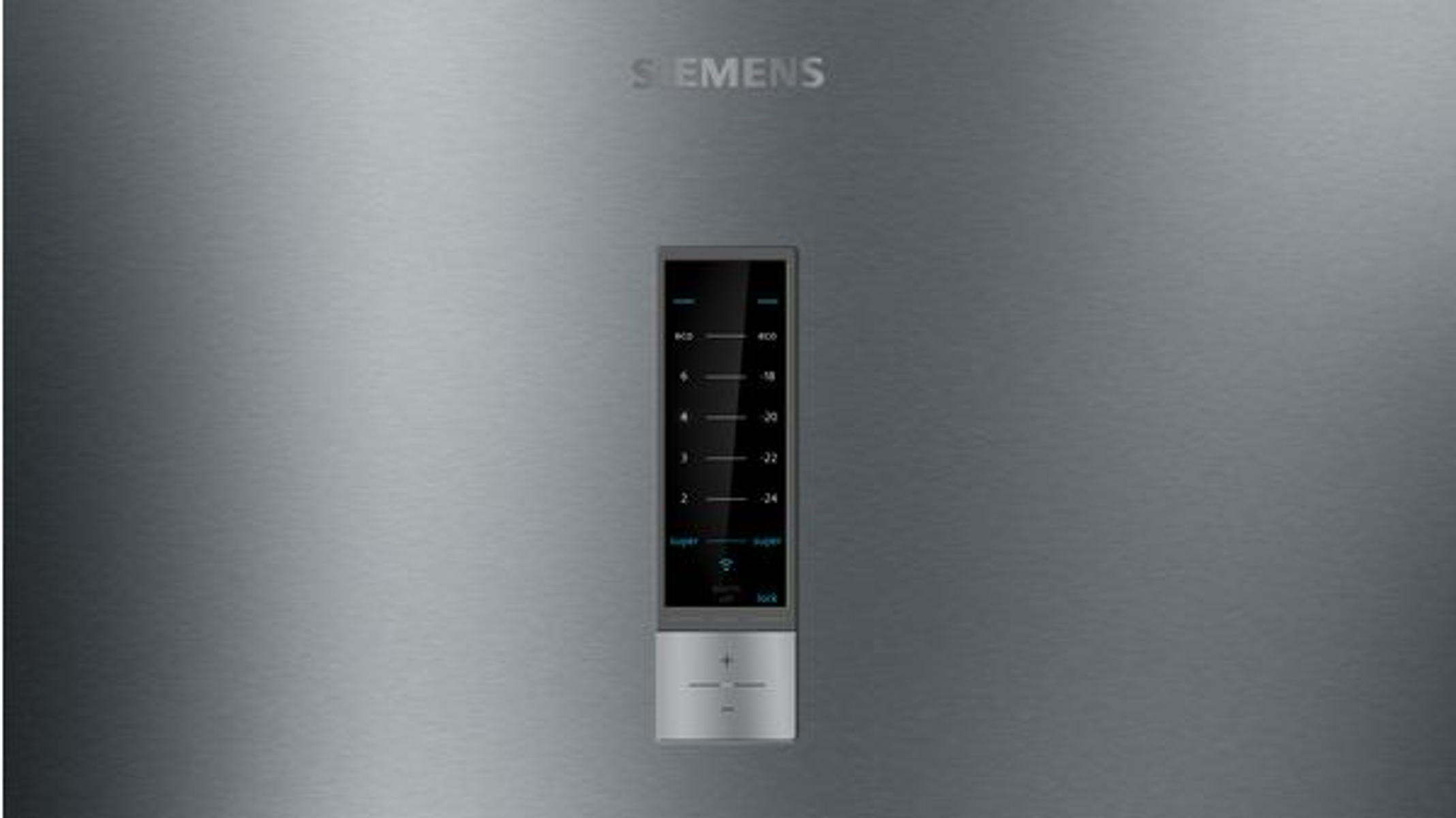 Primer plano del panel de control de un frigorífico plateado con pantalla digital.