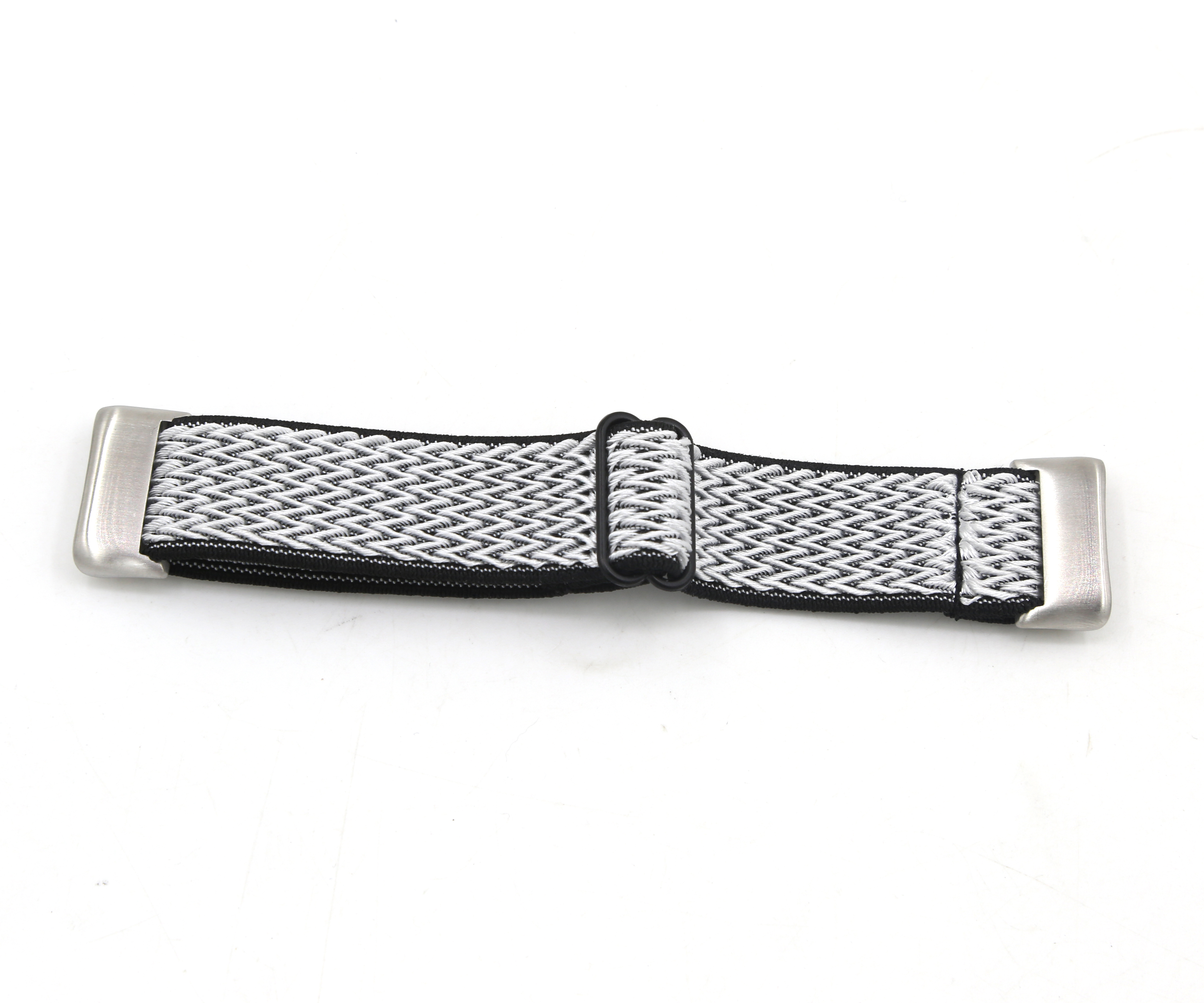 Una correa de reloj con diseño entretejido gris y negro.
