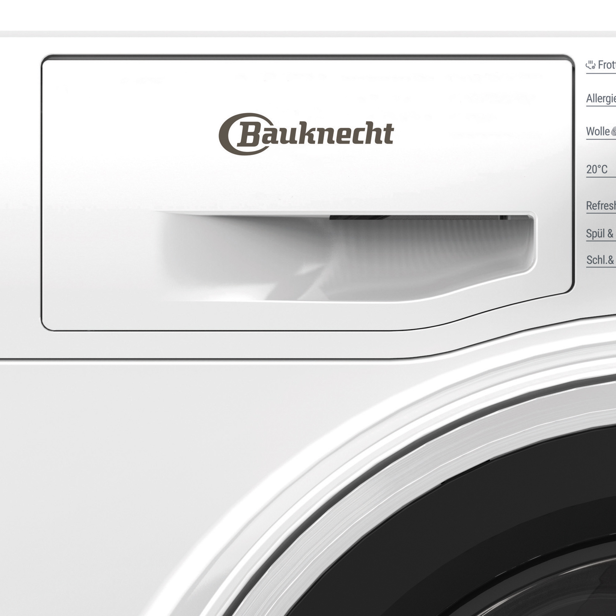 Nahaufnahme einer weißen Waschmaschine mit dem 'Bauknecht'-Logo und einem Türgriff.