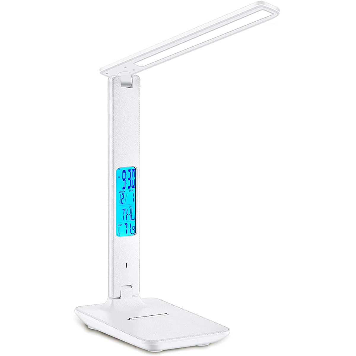 Weiße Schreibtischlampe mit Digitalanzeige für Zeit und Datum. Weißer Hintergrund.