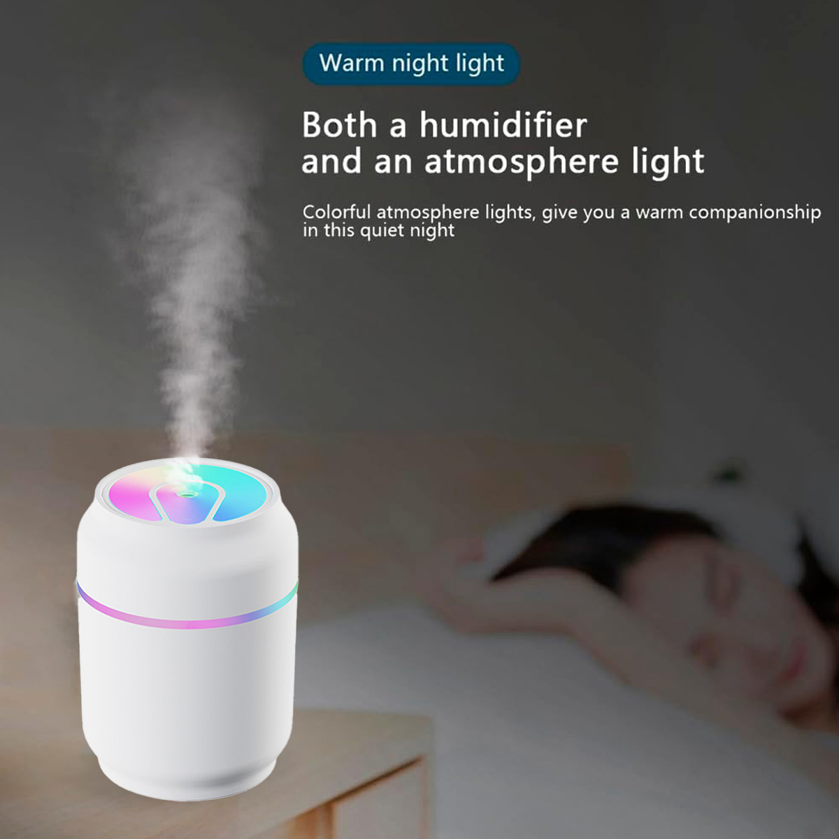 Luftbefeuchter, der bunten Nebel ausstößt, mit einer schlafenden Frau im Hintergrund.