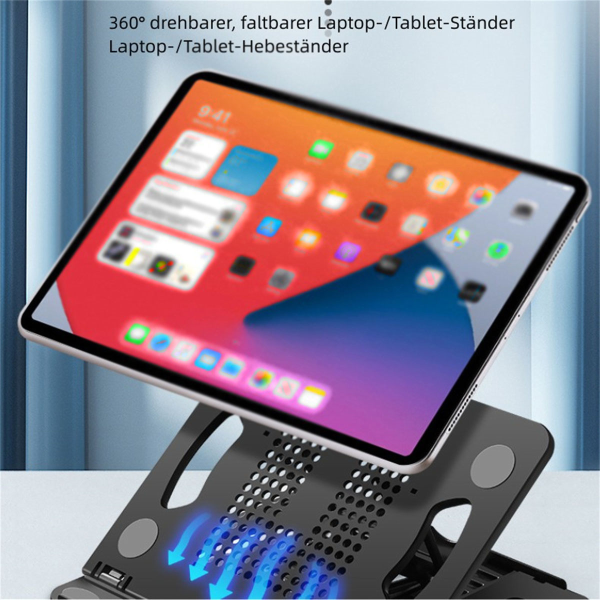 Ein Tablet, das von einem Ständer mit Kühlsystem und 360-Grad-Drehfunktion gehalten wird. Das Tablet zeigt einen Bildschirm.
