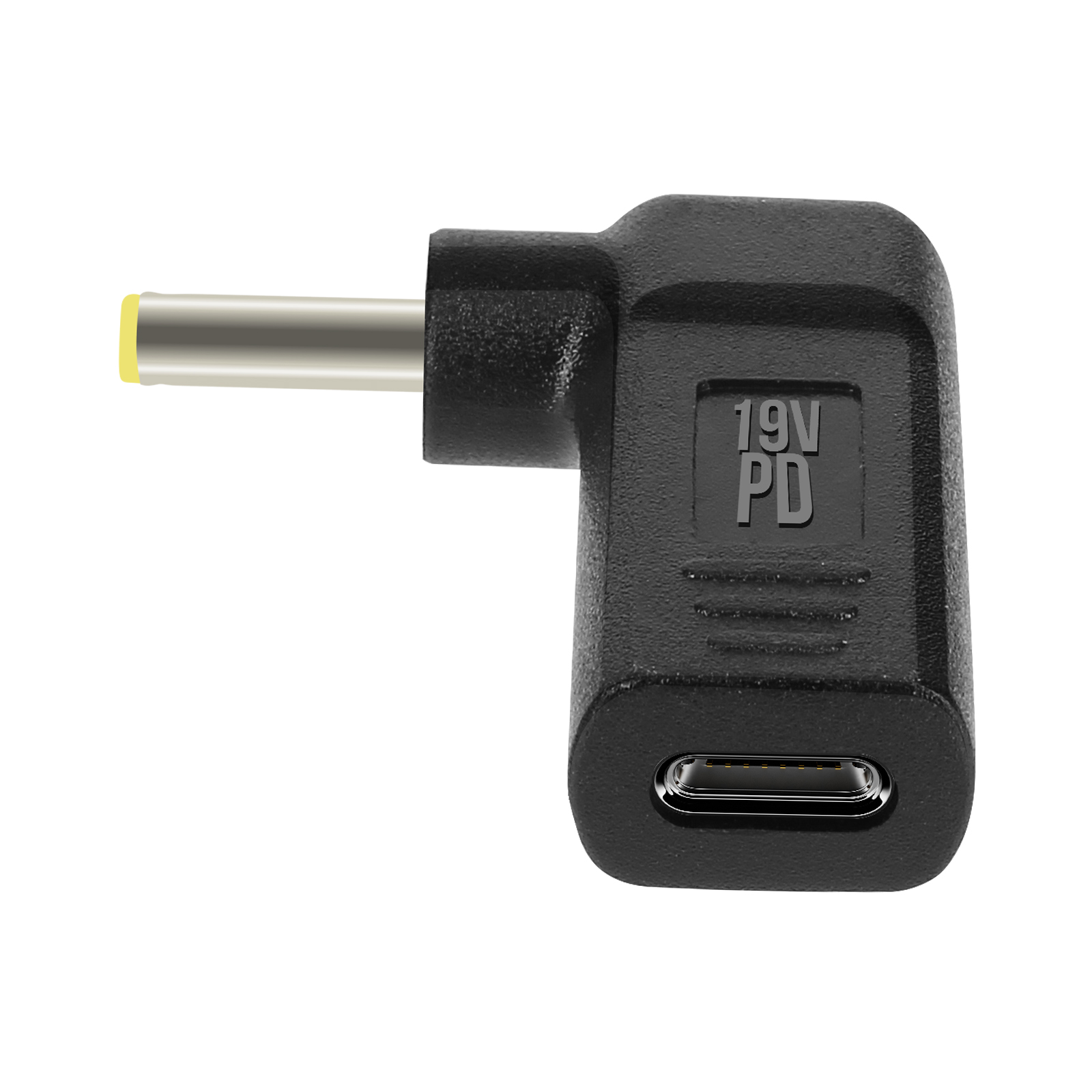 Adattatore nero 19V PD, porta USB-C. Design angolato. Sfondo bianco.