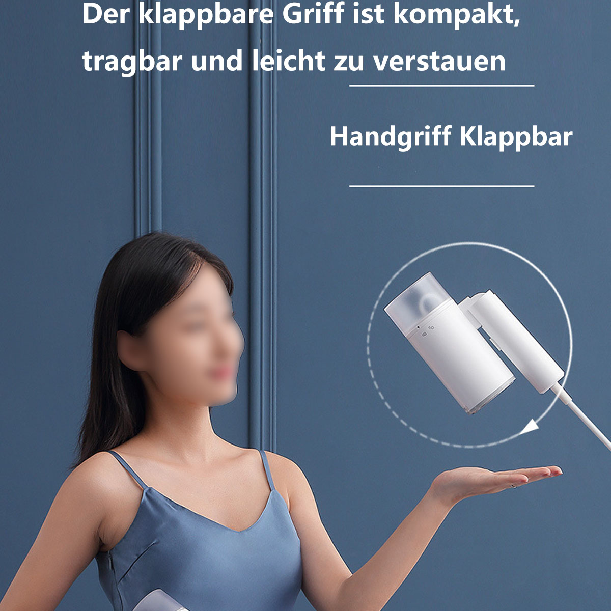 Frau hält weißen Haartrockner. Text: Klappgriff, kompakt und leicht zu verstauen.